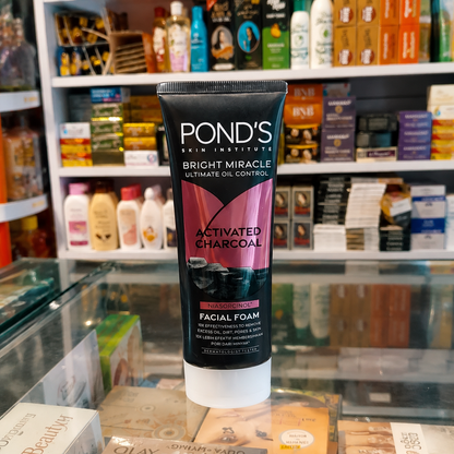 Pond’s Bright Miracle Activated Charcoal Facial Foam – Ultimate Oil Control